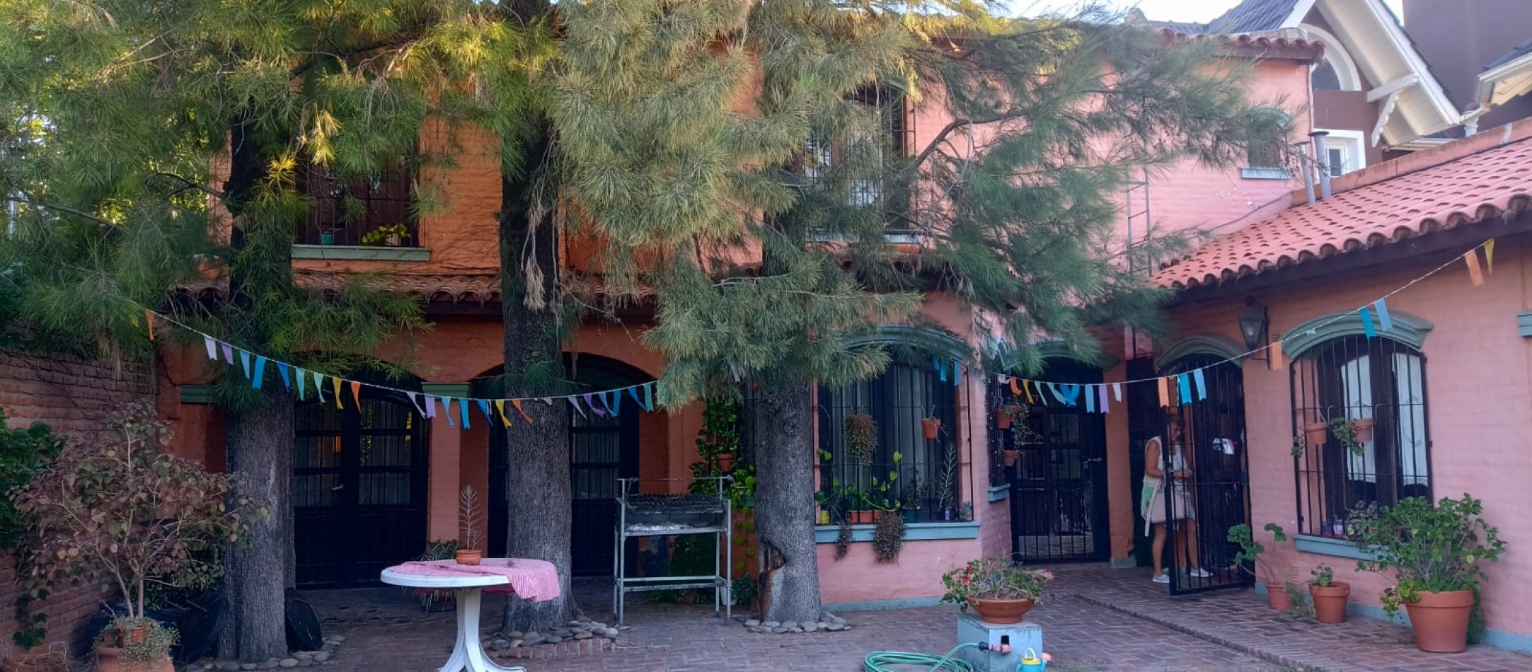 CASA ESTILO COLONIAL VENTA-ALQUILER