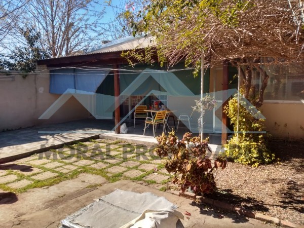 PERMUTA- VENDE- RETASADA CASA AMERICANA MULTIFAMILIAR-OPORTUNIDAD