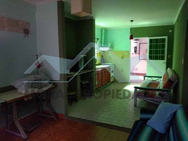 PERMUTA- VENDE- RETASADA CASA AMERICANA MULTIFAMILIAR-OPORTUNIDAD