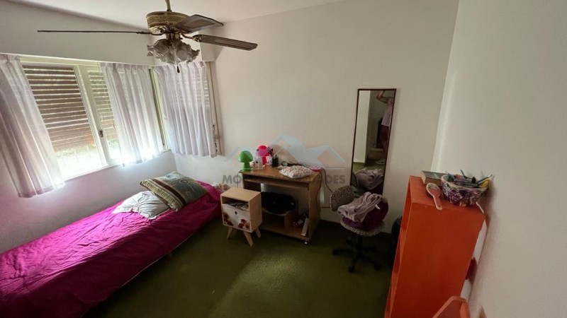 Hermoso Chalet en esquina Castelar Norte