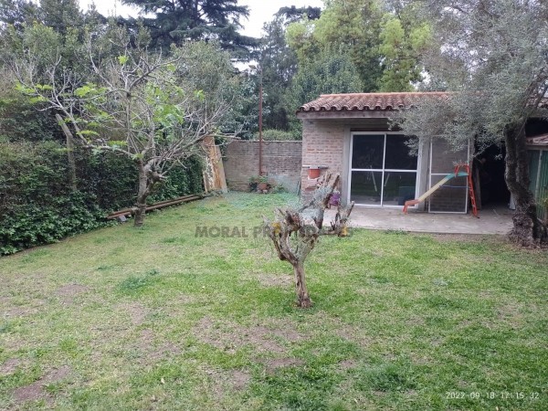 RETASADA- HERMOSA CASA MULTIFAMILIAR EN PARQUE LELOIR LISTA PARA MUDARSE 