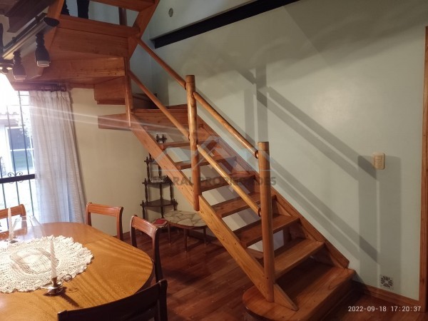 RETASADA- HERMOSA CASA MULTIFAMILIAR EN PARQUE LELOIR LISTA PARA MUDARSE 