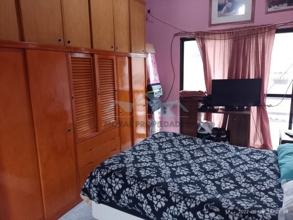 RETASADA- HERMOSA CASA MULTIFAMILIAR EN PARQUE LELOIR LISTA PARA MUDARSE 