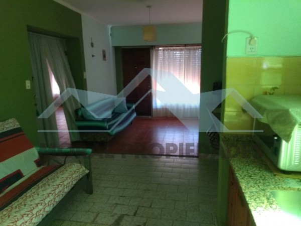 PERMUTA- VENDE- RETASADA CASA AMERICANA MULTIFAMILIAR-OPORTUNIDAD