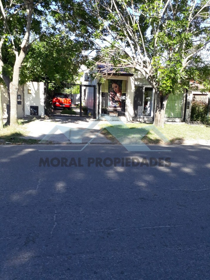 GALPON con VIVIENDA y LOCAL al frente