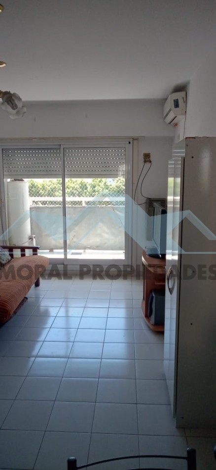 ALQUILO/ VENDO MONOAMBIENTE AMUEBLADO 