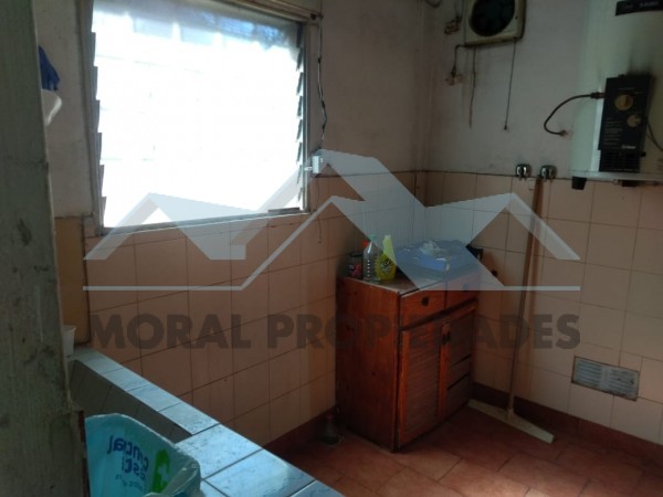 PERMUTA- VENDE- RETASADA CASA AMERICANA MULTIFAMILIAR-OPORTUNIDAD