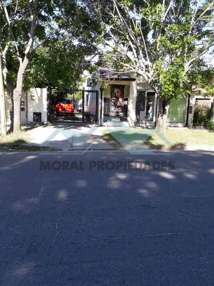 GALPON con VIVIENDA y LOCAL al frente