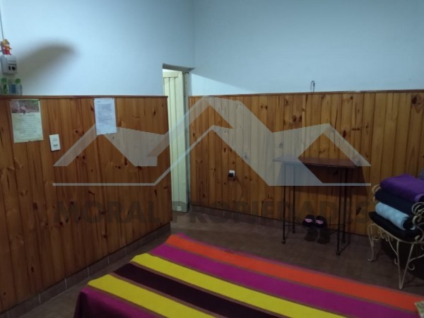 PERMUTA- VENDE- RETASADA CASA AMERICANA MULTIFAMILIAR-OPORTUNIDAD