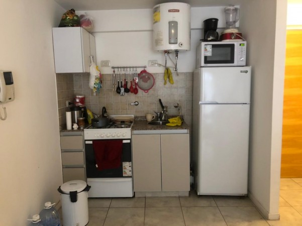 ALQUILO DOS AMBIENTES 3er. piso CASTELAR NORTE 