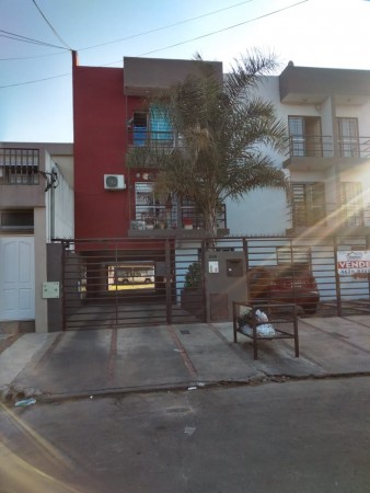 ALQUILO DOS AMBIENTES AL FRENTE