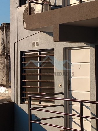 ALQUILO DOS AMBIENTES AL FRENTE