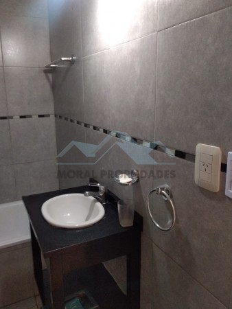 ALQUILO DOS AMBIENTES AL FRENTE