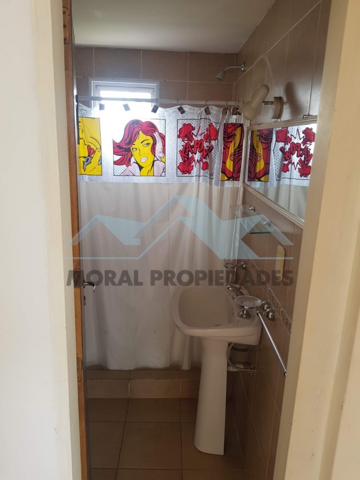 OPORTUNIDAD VENDO DOS AMBIENTES CASTELAR SUR- EXCELENTE UBICACION A MUY BUEN PRECIO 